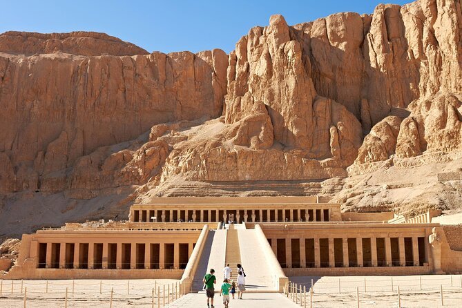 LUXOR FROM HURGHADA WITH THE VALLEY OF THE KINGS